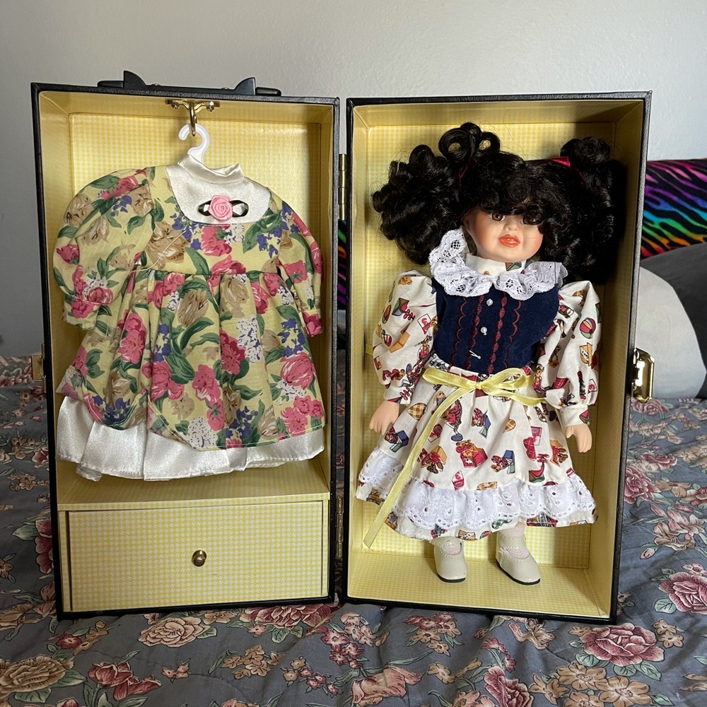 VINTAGE DOLL Last Impression - Picture 2 of 8